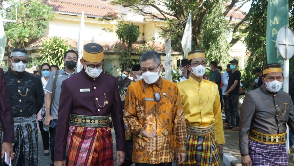 Menparekraf Ajak Jomblo Ke Monumen Habibie-Ainun Biar Temukan Cinta Sejati
