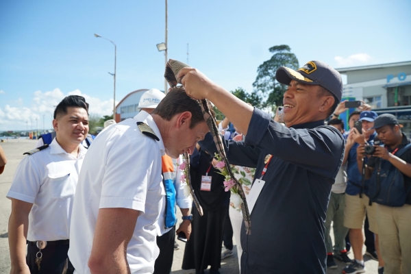 MV Seabourn Odyssey Bersandar Di Pelabuhan Nusantara  Kota Parepare